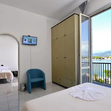 Otel Garden 3*